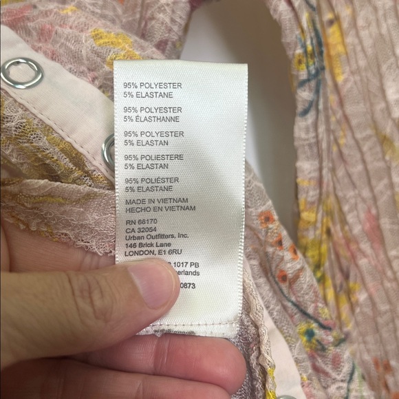 Free People - We The Free Angelina Sheer Floral Print Button Down Crop Blouse XS - Picture 9 of 11